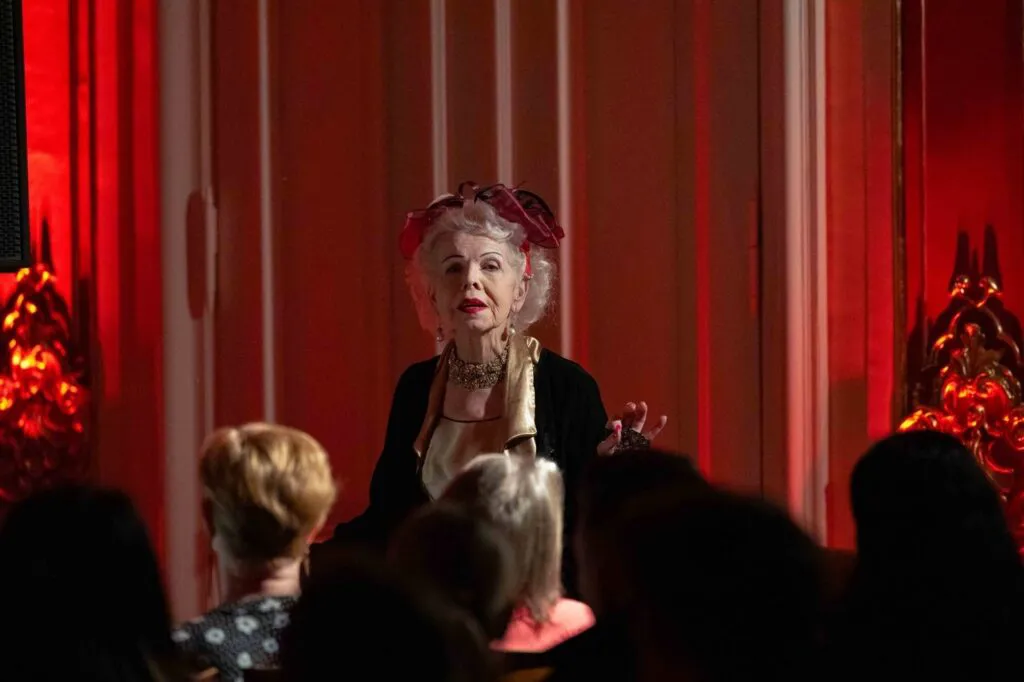 „Niezmiennie urocza” – recital Jolanty Janus