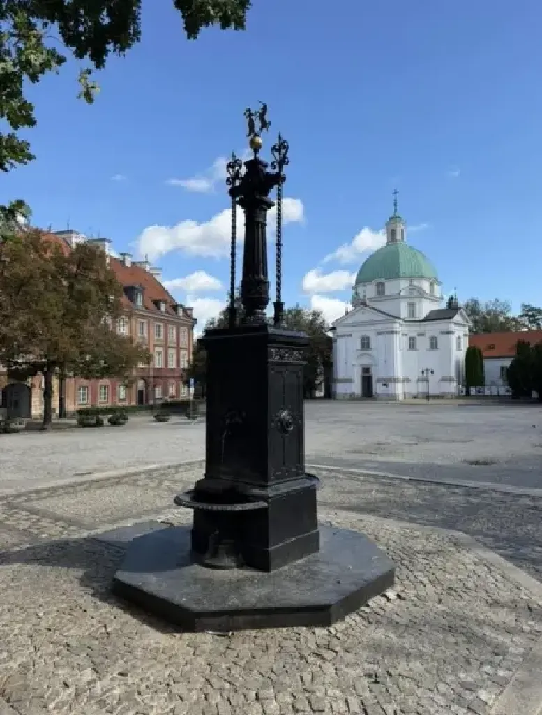 Nowe Miasto – spacer z przewodnikiem