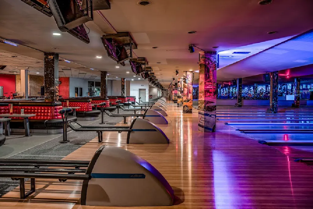 Champions Bowling