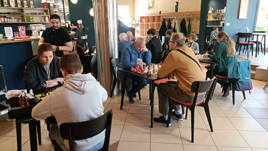 Klub szachowy w Café Przyjaźń