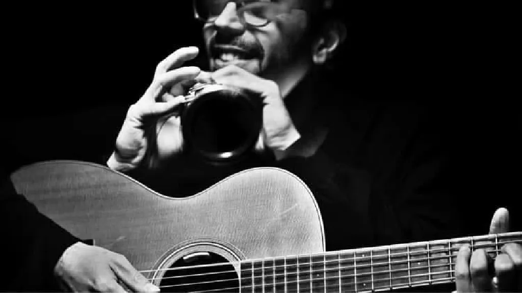 João de Sousa & Paweł Szamburski – Cantiga do mar