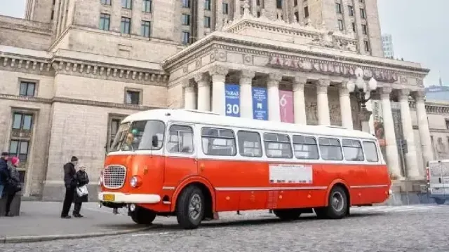 Warszawa w pigułce – wycieczka Ogórkiem