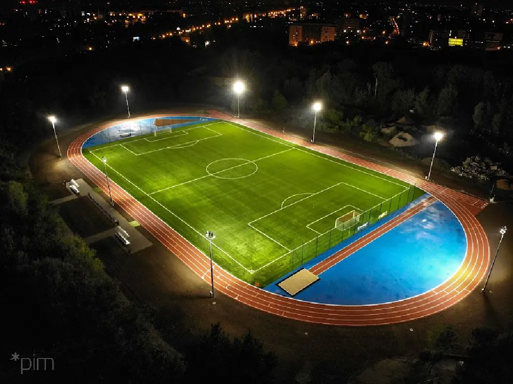 Boisko piłkarsko-lekkoatletyczne POSiR