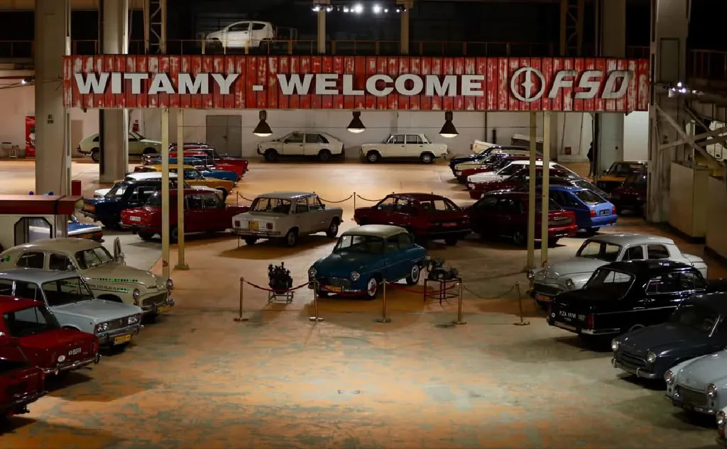 Zwiedzanie z kolekcjonerami – Muzeum w Fabryce FSO