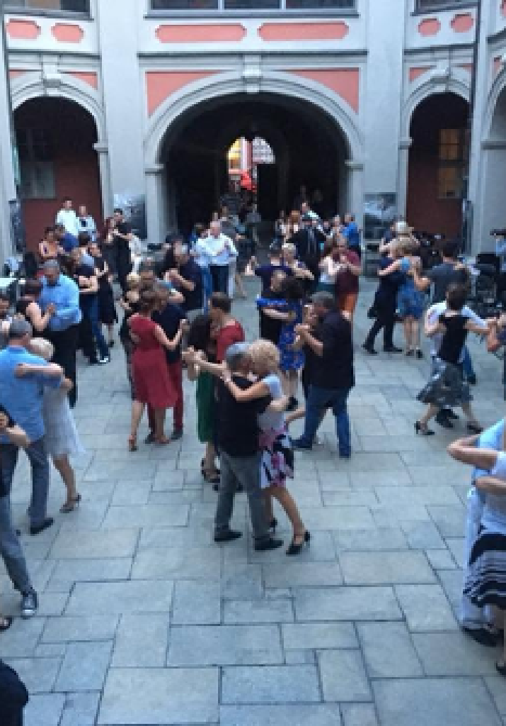 Tango pod gwiazdami – milonga i pokaz
